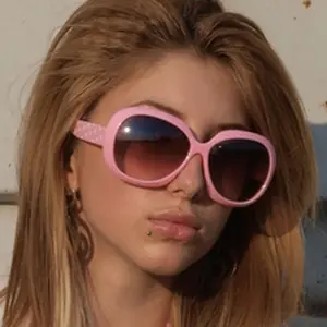 Я Ульяна, 21, знакомлюсь для общения в Азнакаеве