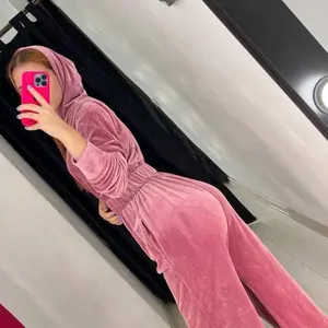 Амина из Грозного, мне 21, познакомлюсь для виртуального секса