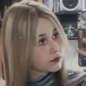 Я Лиля, 18, знакомлюсь для общения в Азове