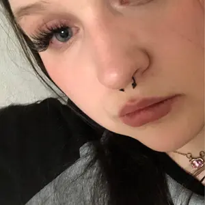 Я Анька, 18, из Ижевска, ищу знакомство для дружбы