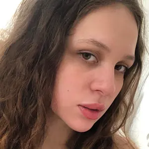 Я Alina, 27, из Санкт-Петербурга, ищу знакомство для вирт