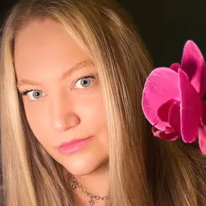 Я Анита, 34, знакомлюсь для дружбы в Санкт-Петербурге